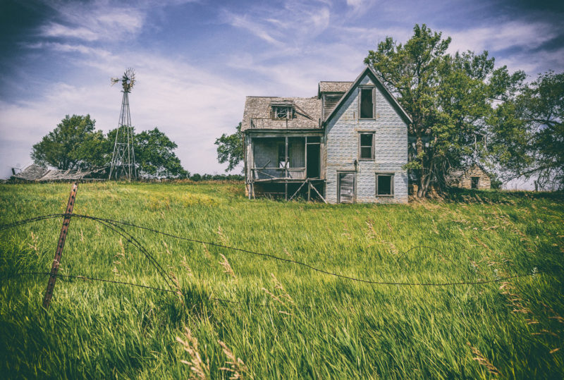 An old abandoned homestead we saw on our 3,000 mile road trip across the US.